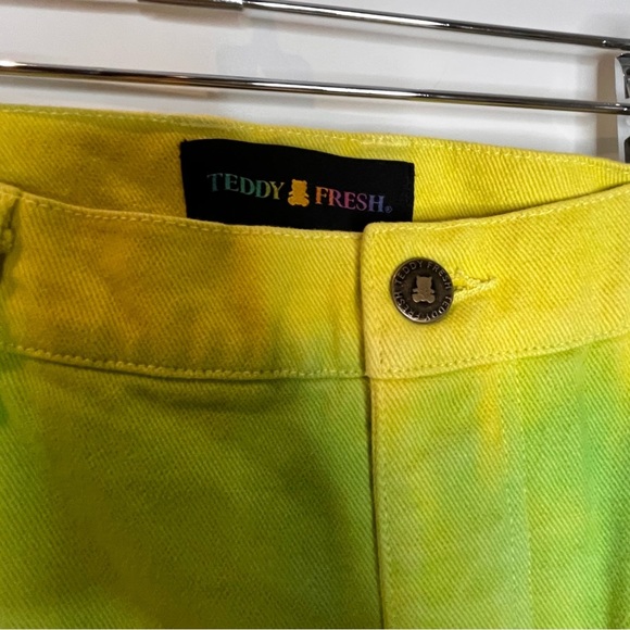 Teddy Fresh | High Rise Tie Dye Jeans - Picture 4 of 5